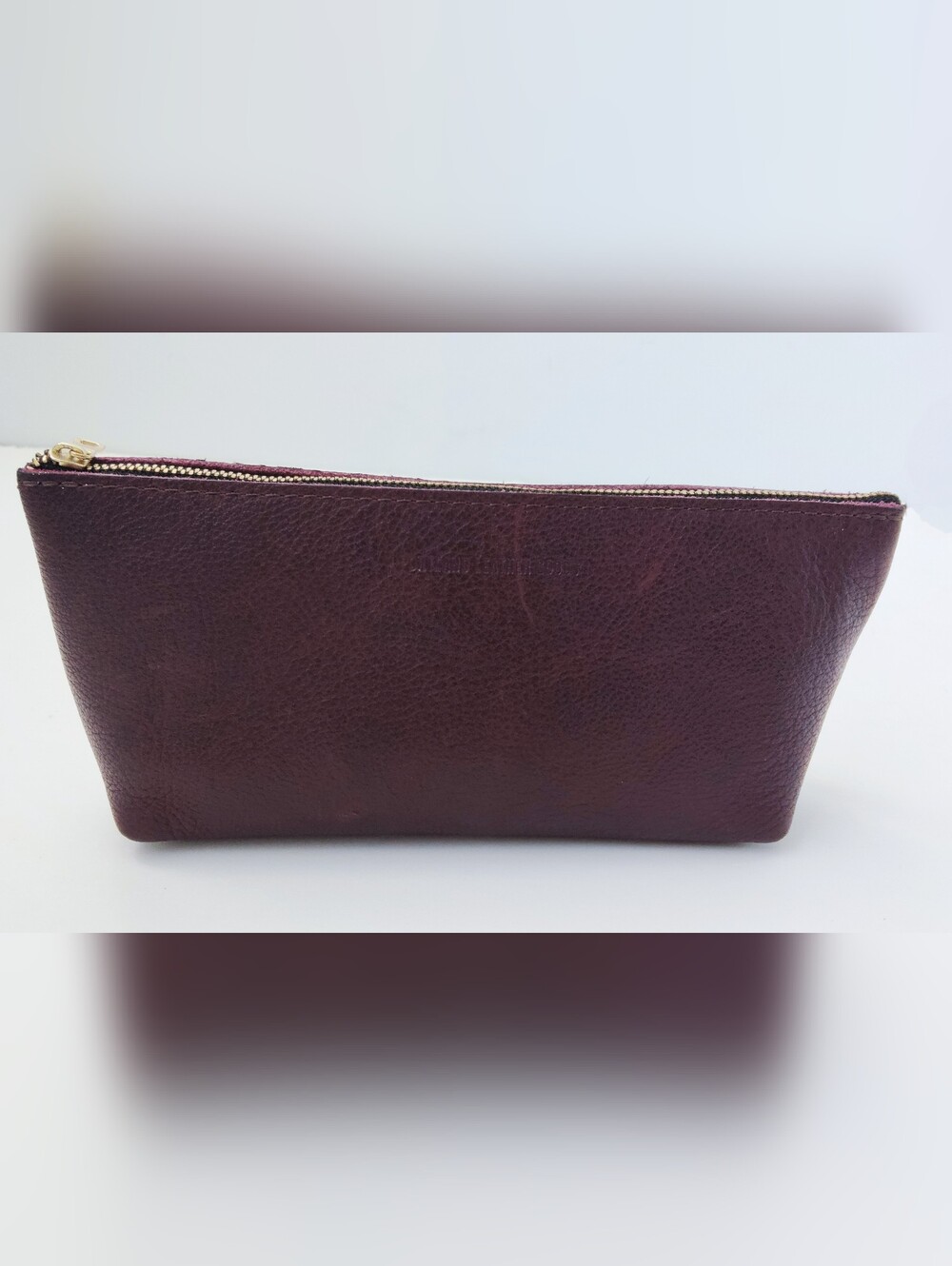 Portland Leather Goods Leather Zip Pouch in Deep Burgundy. Pre-owned.